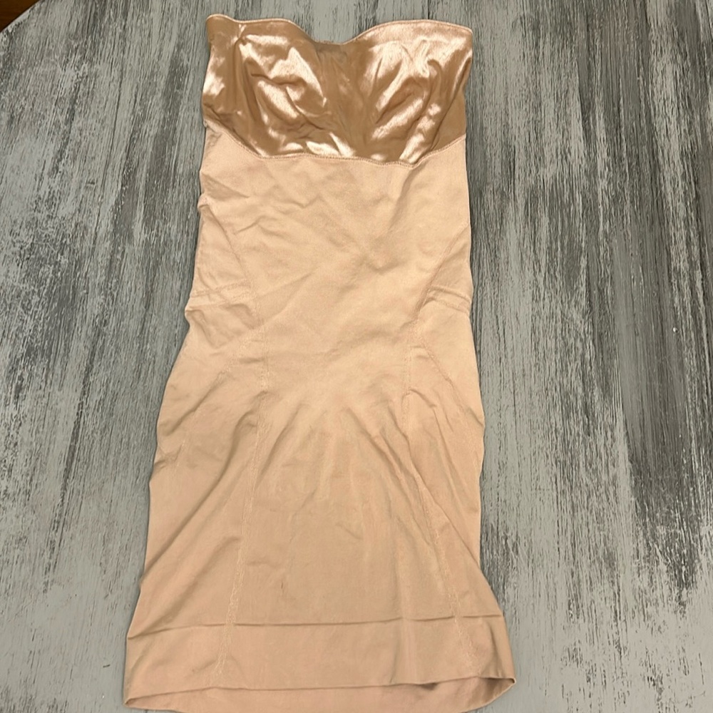 SPANX sz S size small tan nude strapless dress slip tummy control
